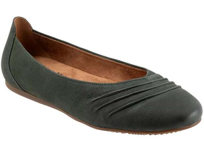 Softwalk Safi - Women's Flat