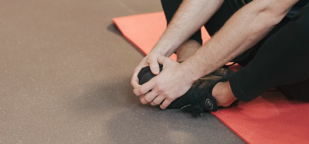 How Your Feet Affect Your Knees: Protecting Your Knees from the Bottom Up