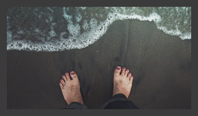 5 Warning Signs Your Shoes Are Ruining Your Feet