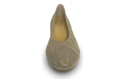 Revere Nairobi Champagne Angle