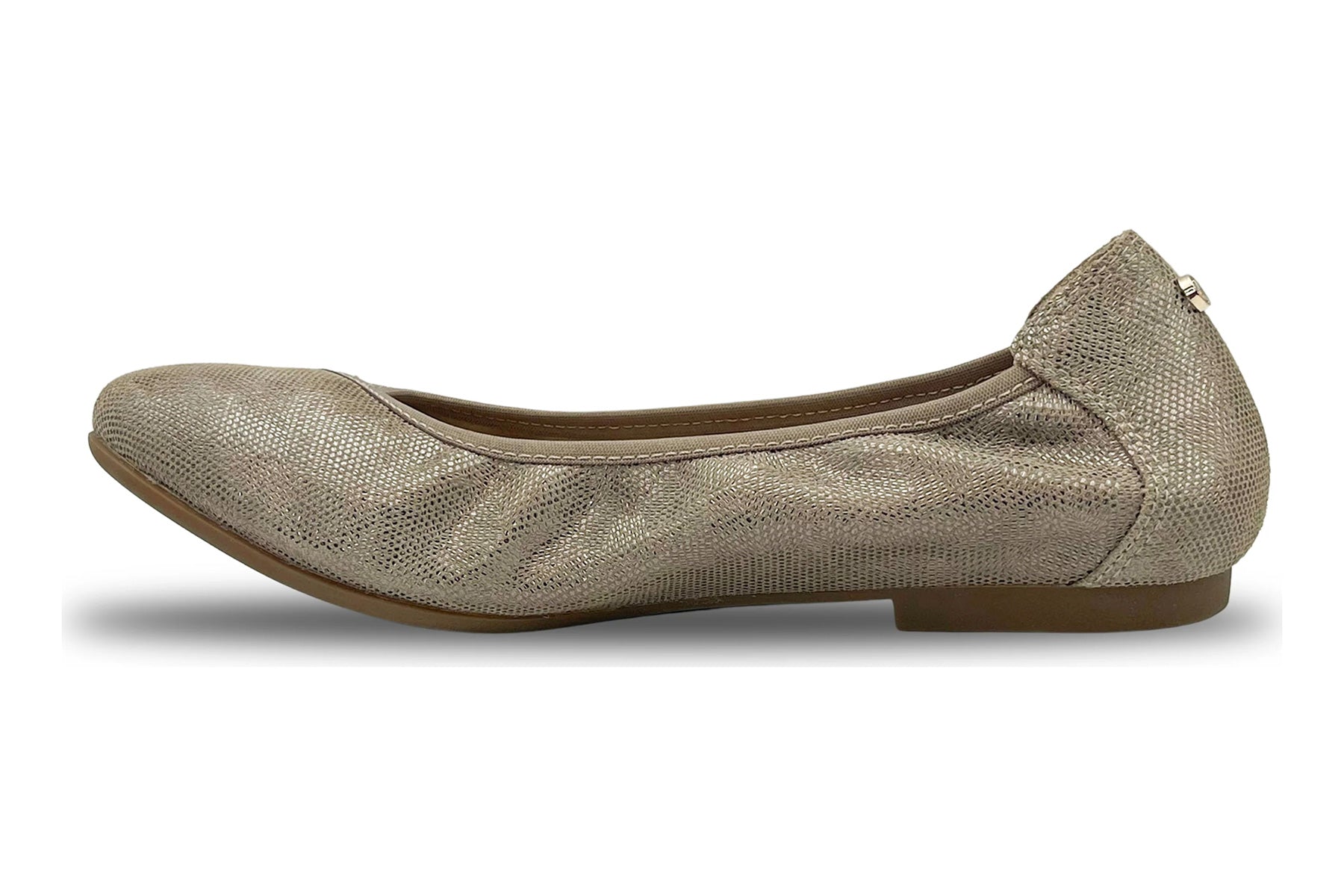Revere Nairobi Champagne Angle