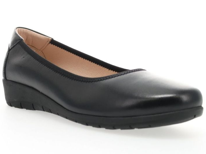 Propet Yara - Women's Slip-On Shoe