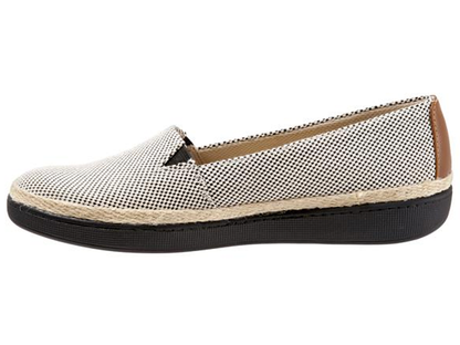 Trotters Accent - Women's Casual Shoe