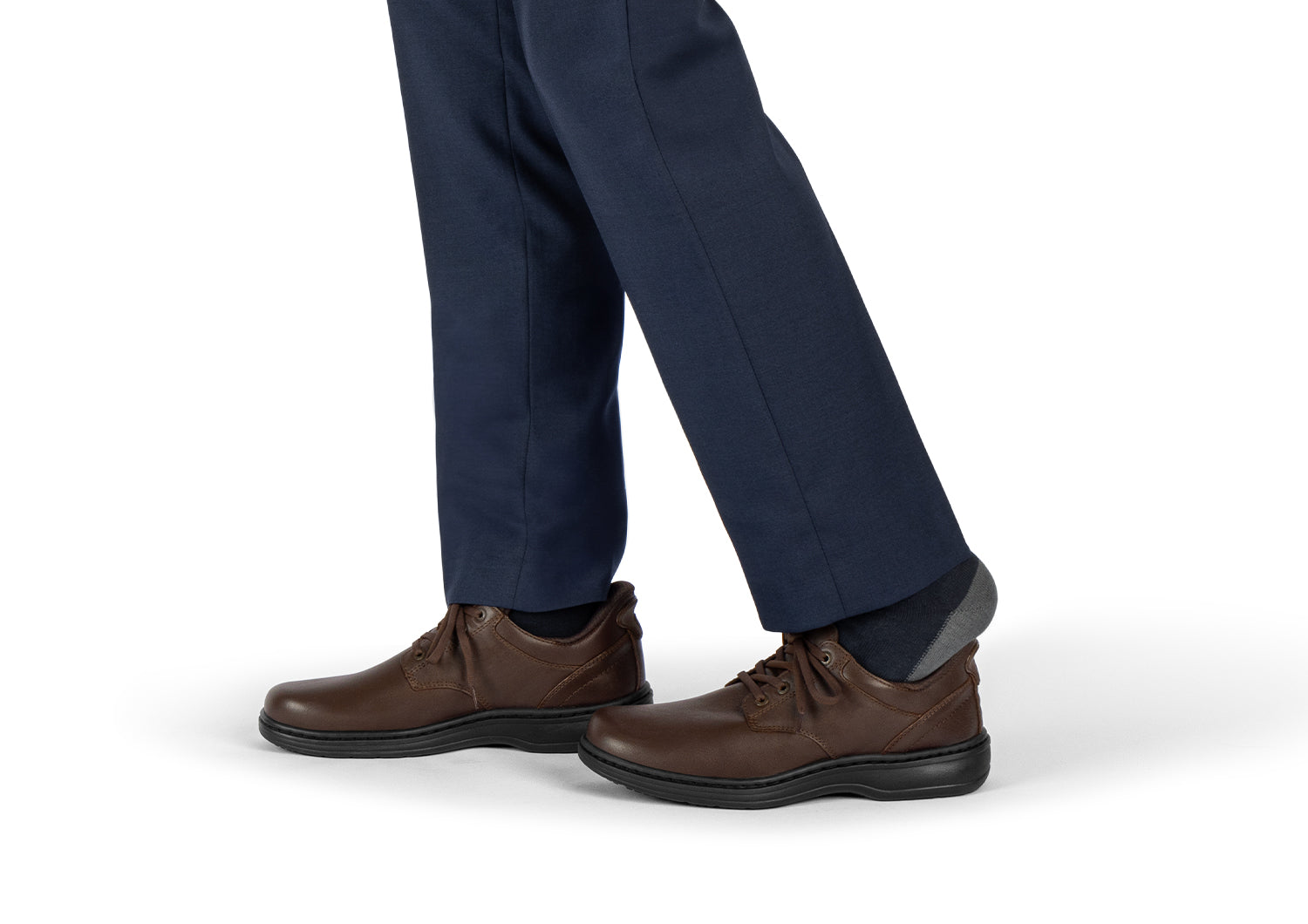 Orthofeet Claude Hands-Free Brown - lifestyle