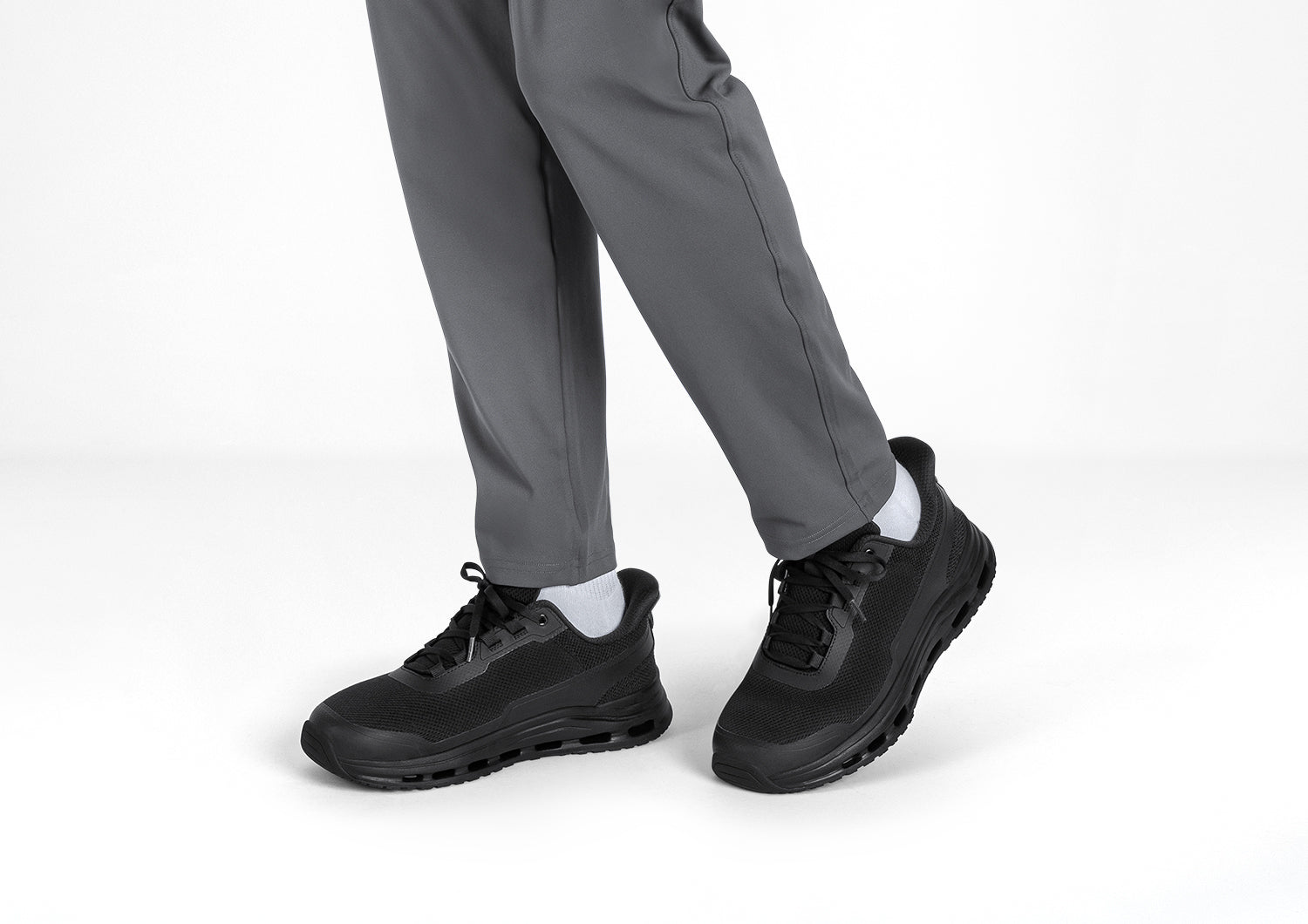 Orthofeet Journey Hands-Free Black/Black - lifestyle
