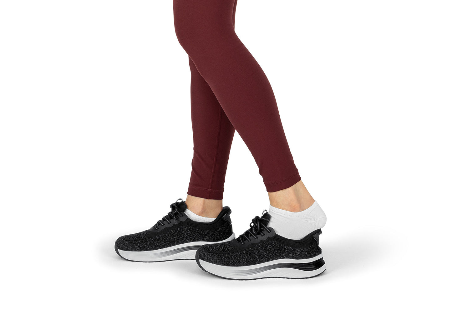 Orthofeet Nira Hands-Free Black - lifestyle