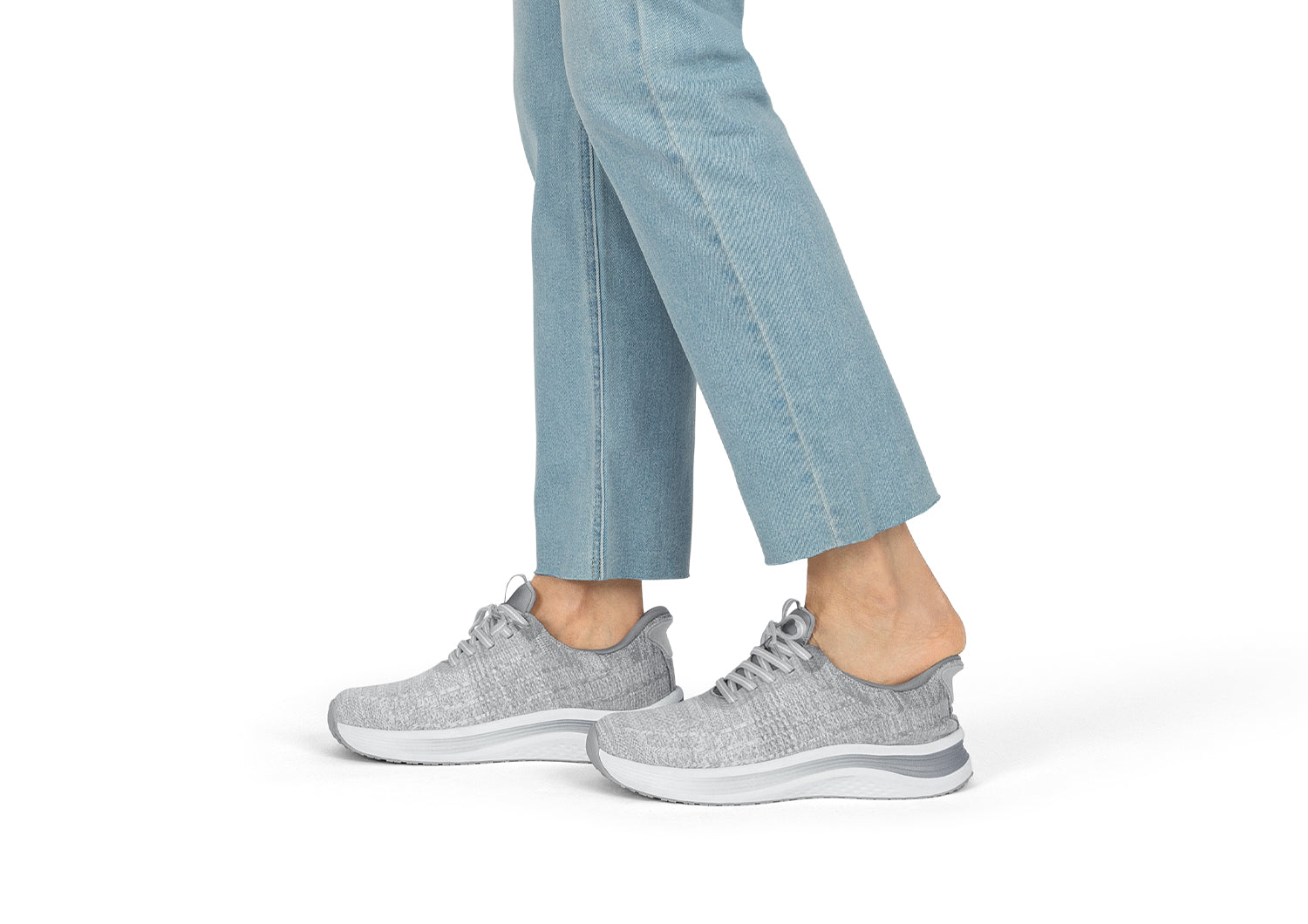 Orthofeet Nira Hands-Free Light Gray - lifestyle