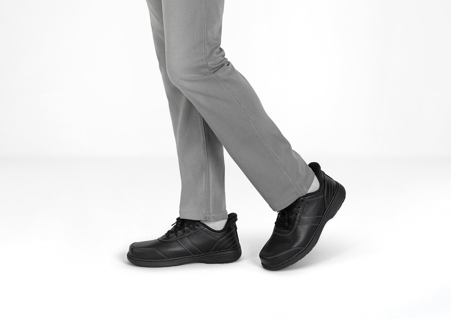 Orthofeet Pierre Hands-Free Black - lifestyle
