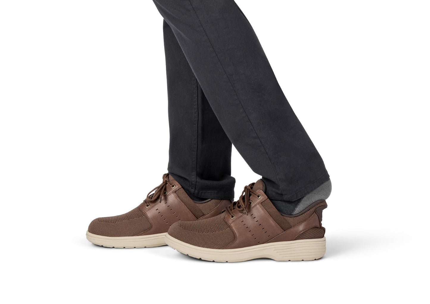 Orthofeet Siron Hands-Free Brown - lifestyle
