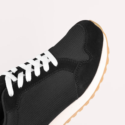 MAA382M Carmine BLK Editorial 3