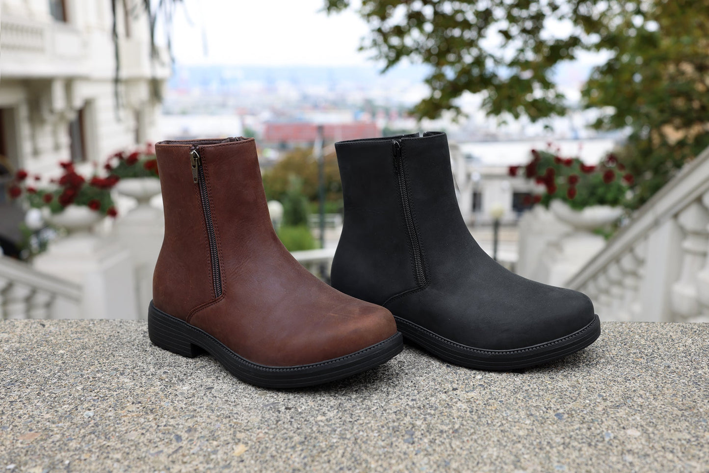 MBA045S Tanner BR BLK Lifestyle Sidewalk