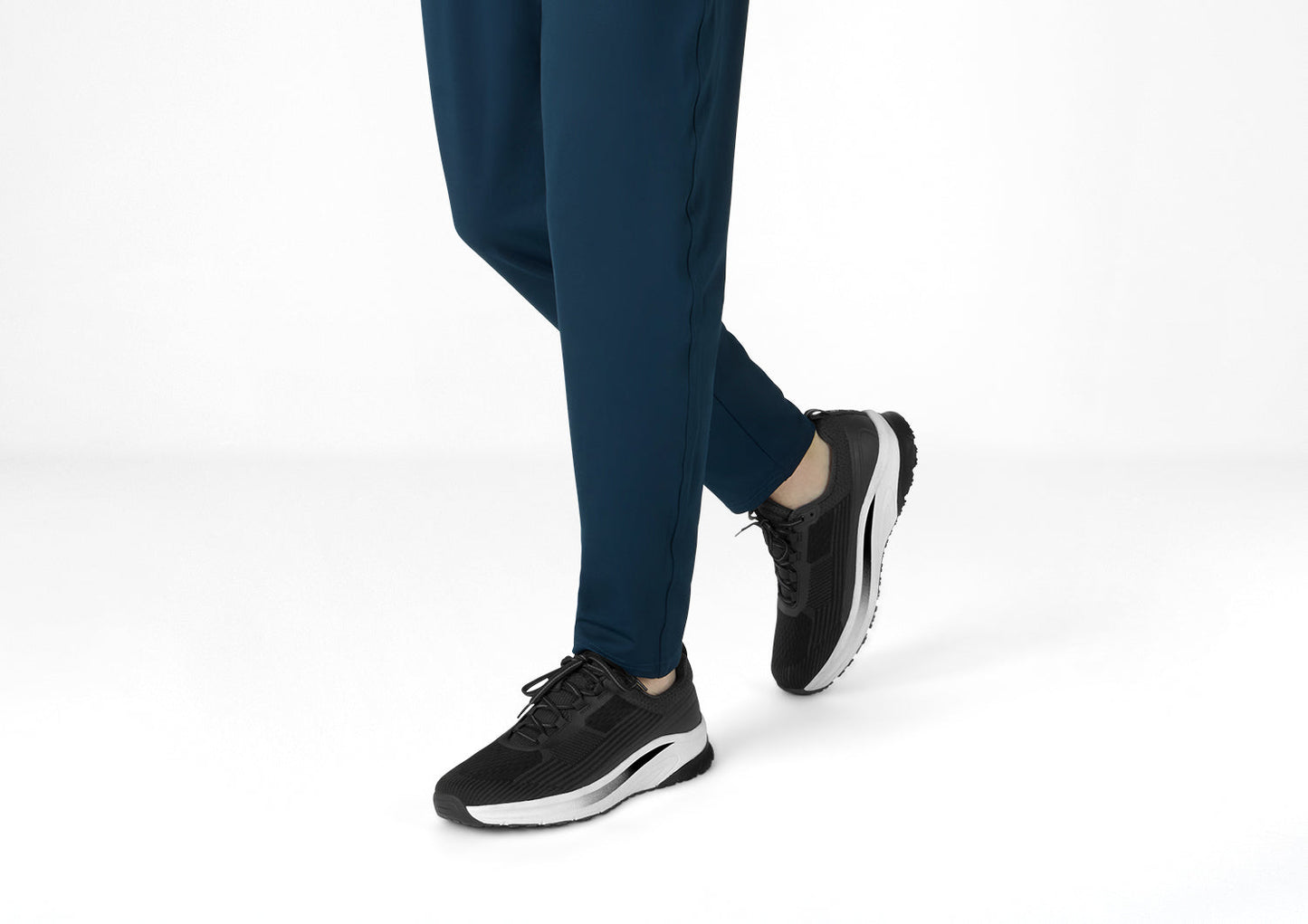 Orthofeet Race Black - lifestyle