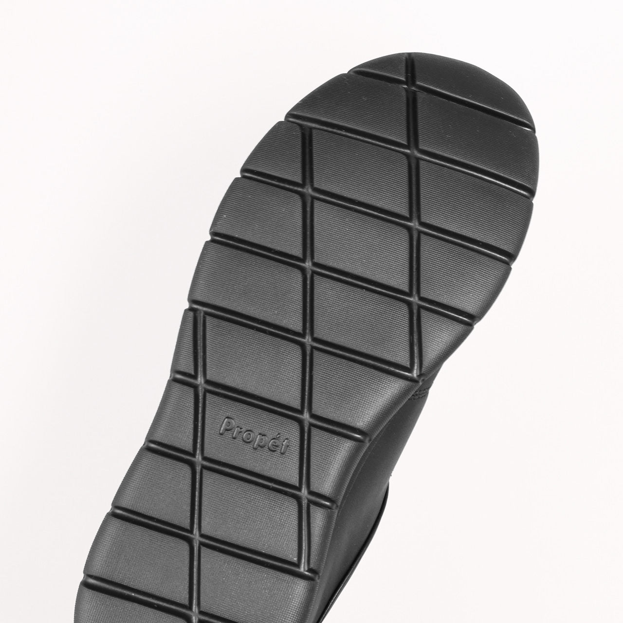 WCA092L Stella BLK Editorial 3
