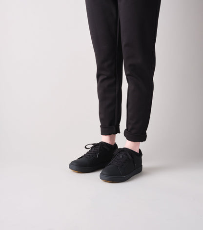 WCV002P Charlie BLK Editorial OnFoot 3V