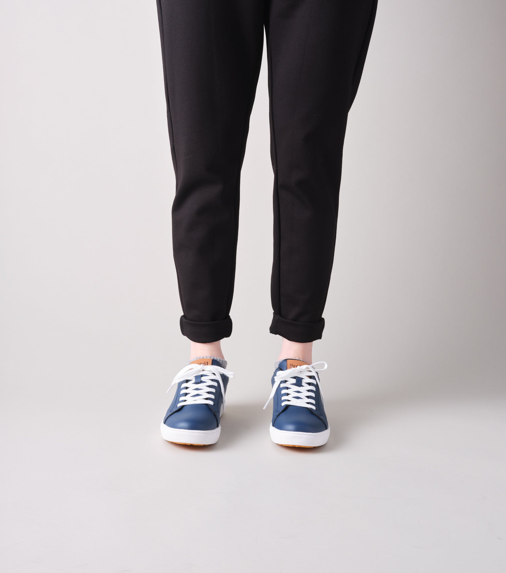 WCV002P Charlie NVY Editorial OnFoot FV
