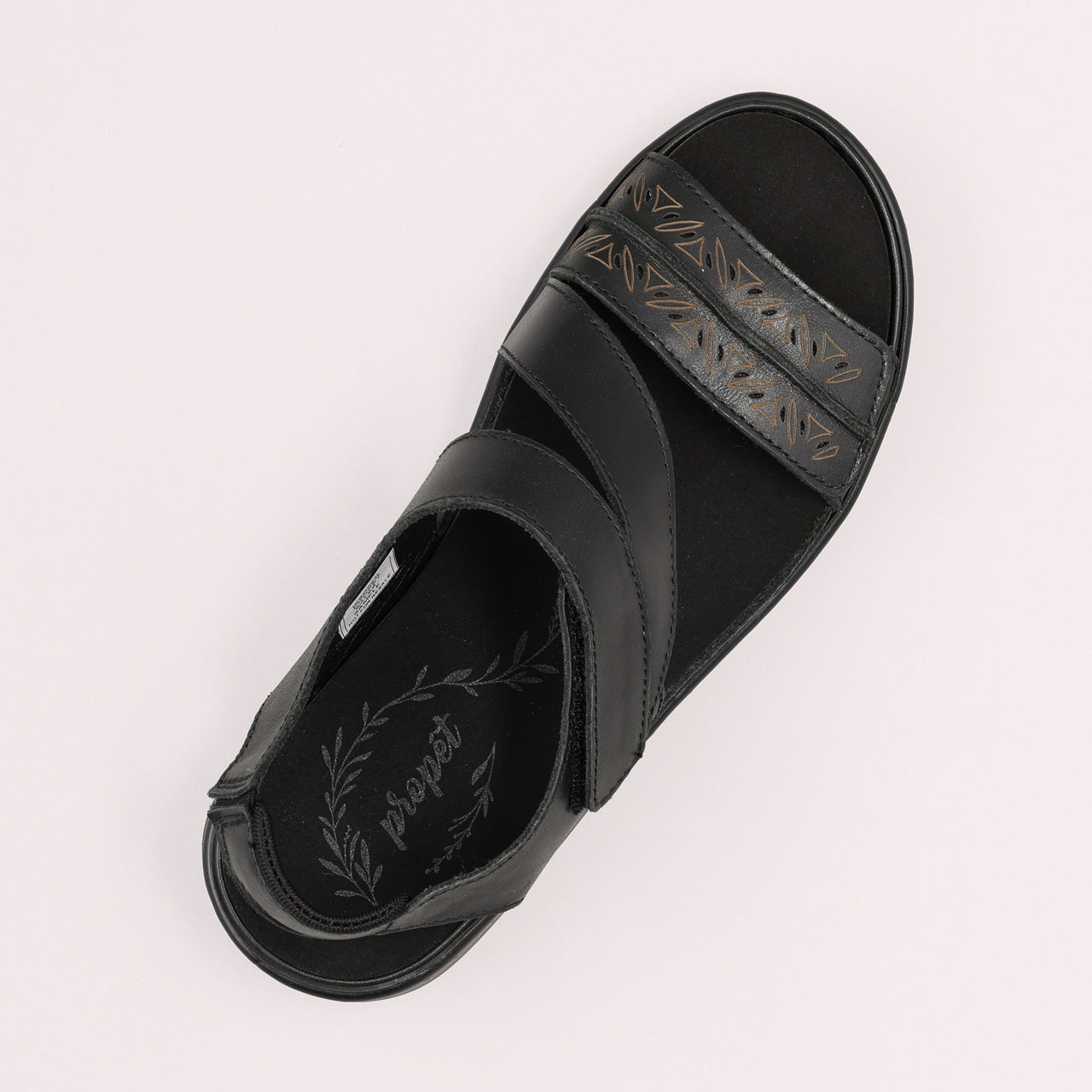 WSO093L Garnet BLK Editorial 1