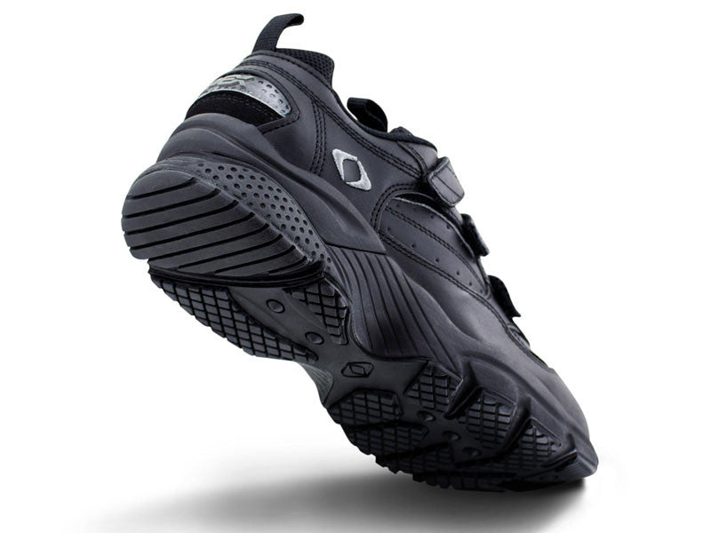 Apex Three Adjustable Strap- Men's Walking Shoe