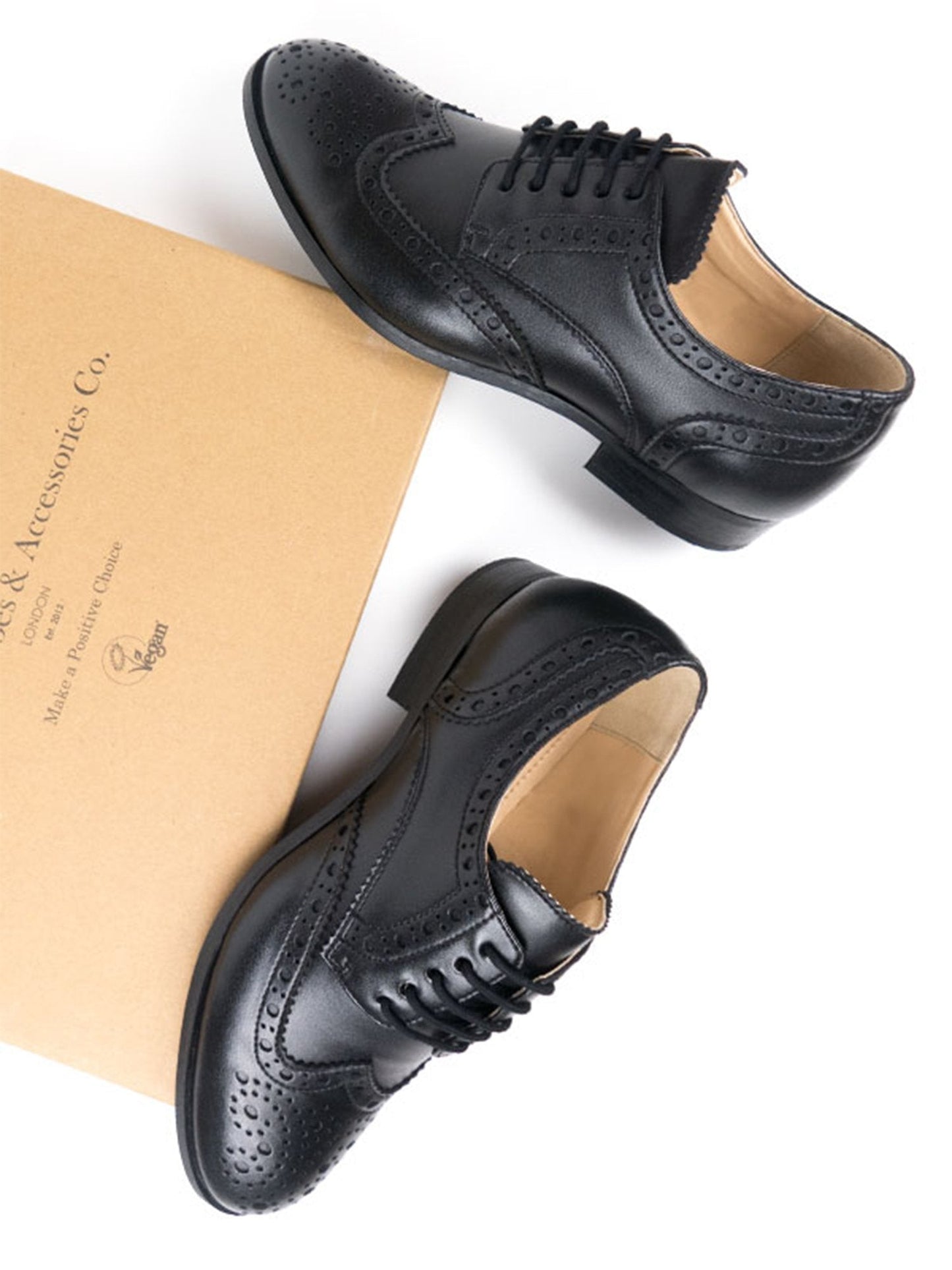 Will's Vegan City Wingtip Brogue Oxfords Black