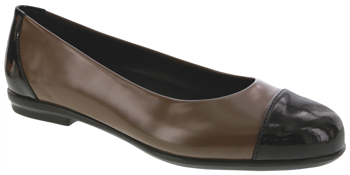 SAS Black/ Pecan