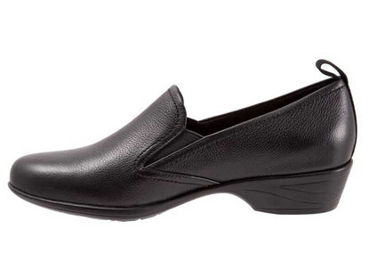 Trotters Reggie - Women's Casual Shoe