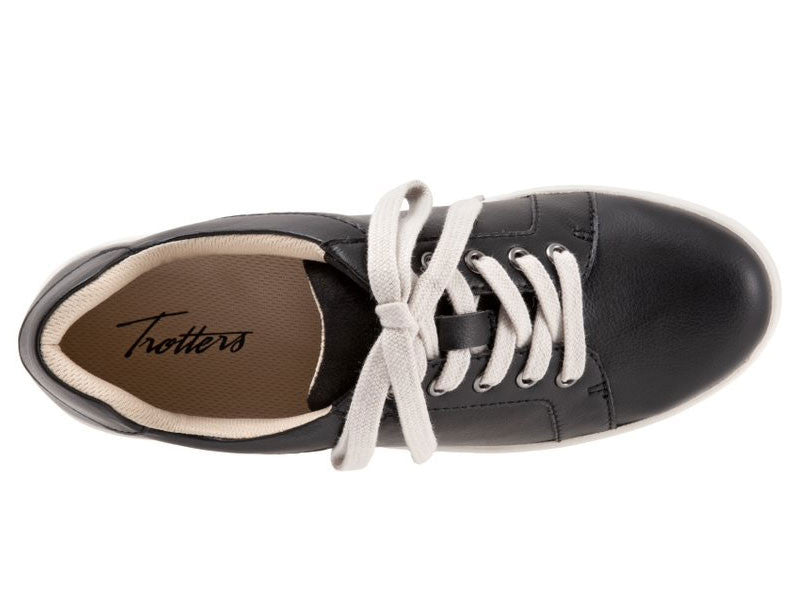 Trotters Adore - Women's Casual Shoe